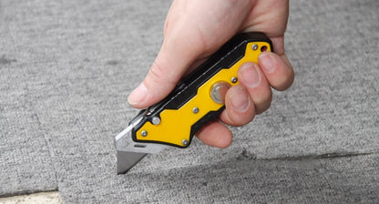 MagnoGrip Quick Snap Magnetic Slide Utility Knife with Universal Holder