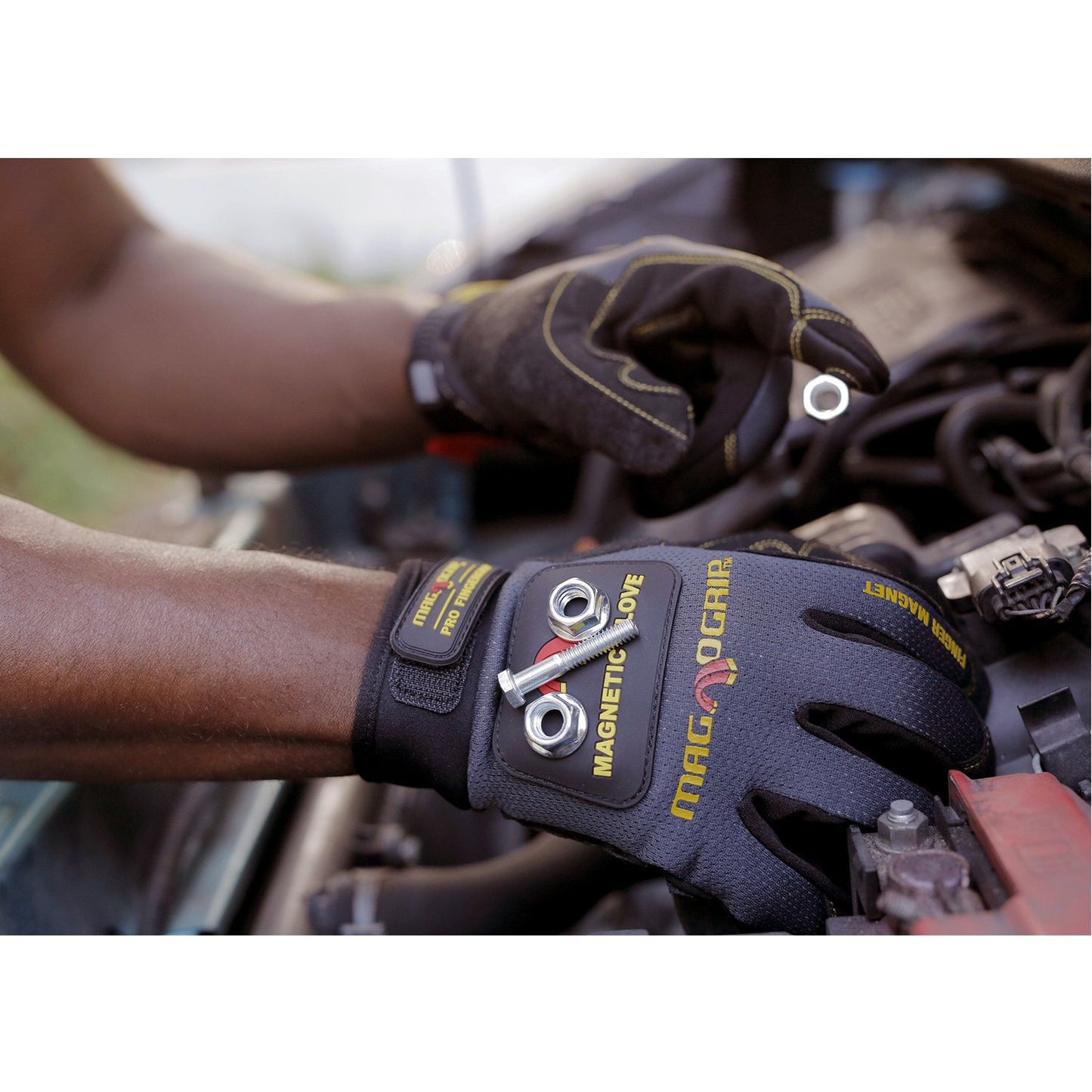 MagnoGrip Pro FingerGrip Work Glove with Integrated Magnetic Storage